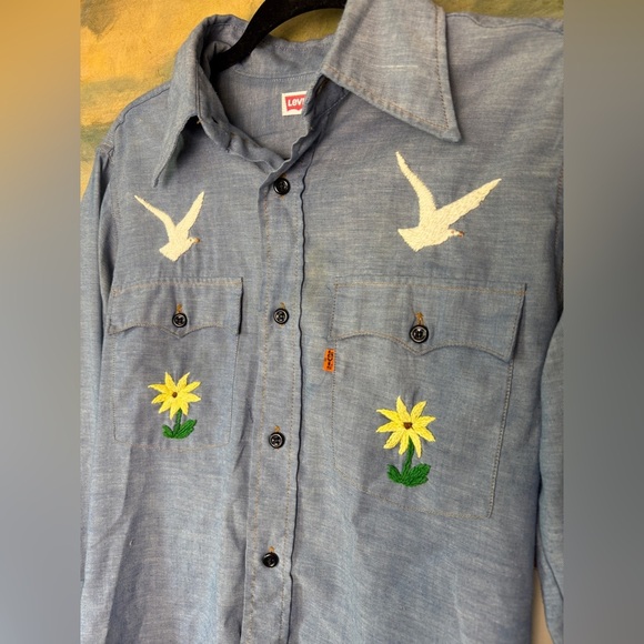 RARE VINTAGE 70s orange tab chambray hand embroidered Levi’s button down sz M - Picture 3 of 9